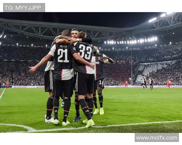 友谊赛尤文图斯与国米战平争议判罚引发全场热议